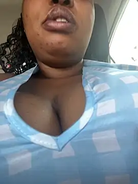 SEXYBOOBS21D online show from 11/12/25, 06:03