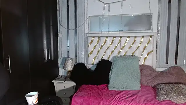 Snapshot of julieta_sweet_ chatting on 09/16/25, 10:38 julieta sweet online show from 09/16/25, 10:38