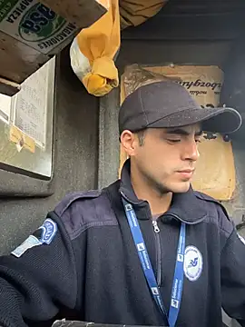 Snapshot of CaneLo0789 chatting on 11/04/25, 02:49 CaneLo0789 online show from 11/04/25, 02:49