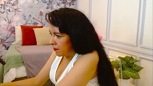 Snapshot of MiiaLane chatting on 09/30/25, 01:38 MiiaLane online show from 09/30/25, 01:38
