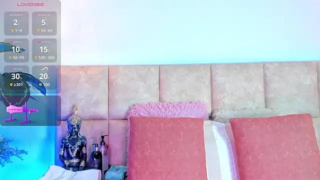 KarolBlanco online show from 10/15/25, 07:03