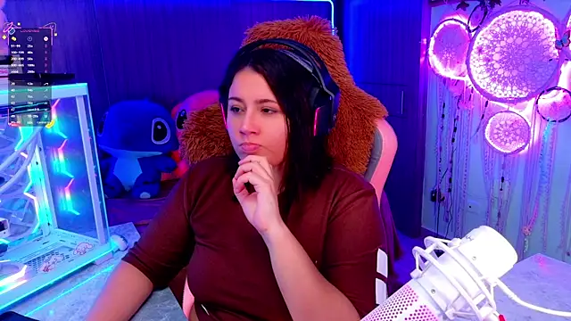 Snapshot of Allison_GAMERS chatting on 10/07/25, 06:16 Allison GAMERS online show from 10/07/25, 06:16