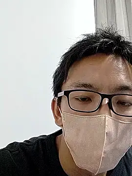 Snapshot of mitsuki0915 chatting on 09/16/25, 05:08 mitsuki0915 online show from 09/16/25, 05:08