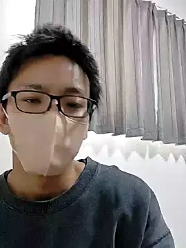 Snapshot of mitsuki0915 chatting on 11/04/25, 01:38 mitsuki0915 online show from 11/04/25, 01:38