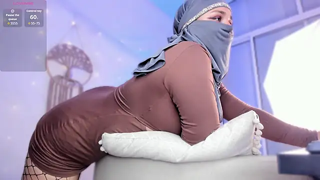 amila hagda online show from 10/31/25, 05:08