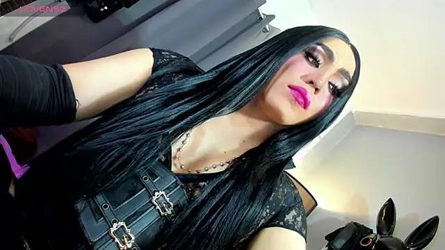 MagnaCumLoader17 online show from 10/18/25, 03:31