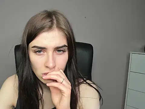 Snapshot of dreamPIA chatting on 09/29/25, 08:35 dreamPIA online show from 09/29/25, 08:35