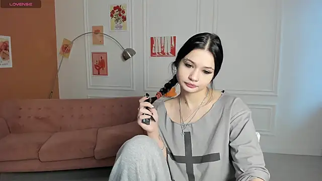 Snapshot of amy_doessss chatting on 11/23/25, 09:42 amy doessss online show from 11/23/25, 09:42