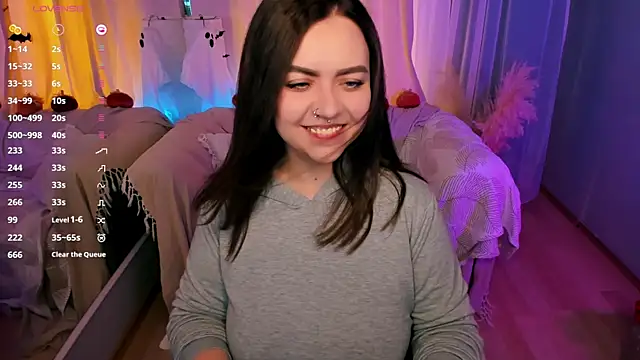 ashton heidii online show from 10/30/25, 10:21