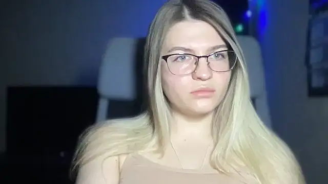 KristinaCake online show from 11/23/25, 03:01