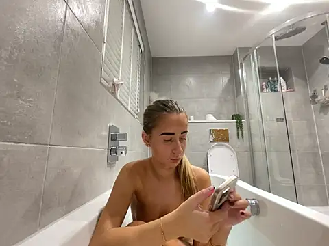 Snapshot of SexyySiSi chatting on 11/13/25, 09:25 SexyySiSi online show from 11/13/25, 09:25