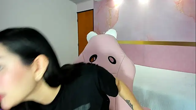 milk candy18 online show from 10/30/25, 11:16