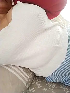 Snapshot of zerdaliii chatting on 11/18/25, 06:07 zerdaliii online show from 11/18/25, 06:07