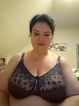 curvymilfxx990 online show from 10/22/25, 06:51