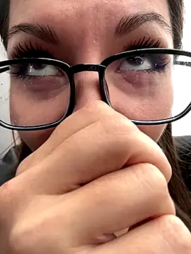 kittyCarrol online show from 09/25/25, 10:52