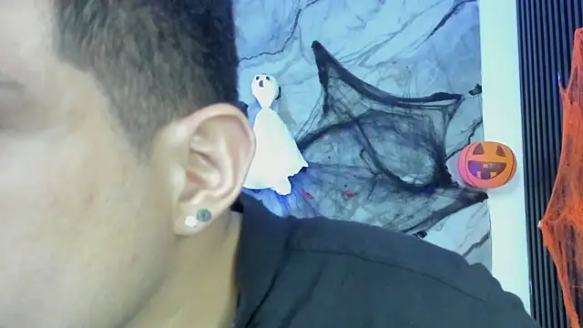 William Steel  online show from 10/19/25, 04:24