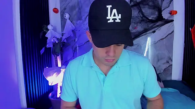 William Steel  online show from 10/28/25, 03:32