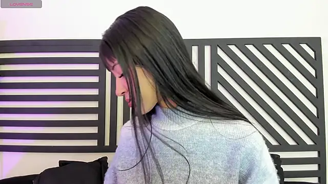 Snapshot of princess_ivy_ chatting on 09/19/25, 12:50 princess ivy  online show from 09/19/25, 12:50