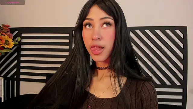 Snapshot of princess_ivy_ chatting on 09/23/25, 01:58 princess ivy  online show from 09/23/25, 01:58