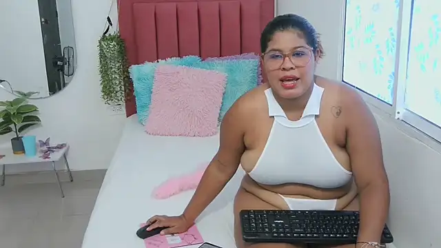 Daniiela lan online show from 11/07/25, 05:57