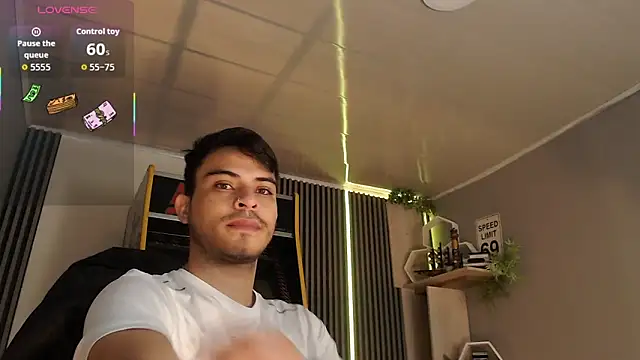 Snapshot of Bastian_MCcormick chatting on 10/06/25, 01:30 Bastian MCcormick online show from 10/06/25, 01:30