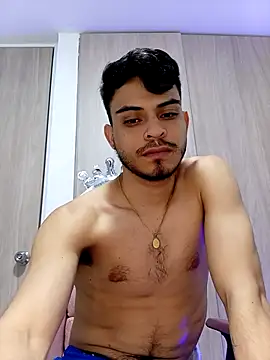 Snapshot of Bastian_MCcormick chatting on 10/16/25, 08:32 Bastian MCcormick online show from 10/16/25, 08:32