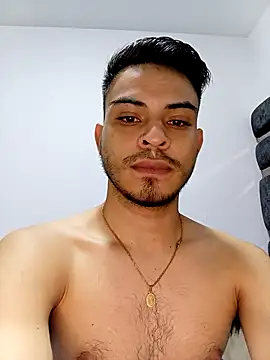 Snapshot of Bastian_MCcormick chatting on 10/26/25, 03:34 Bastian MCcormick online show from 10/26/25, 03:34