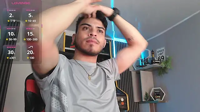 Snapshot of Bastian_MCcormick chatting on 11/03/25, 12:50 Bastian MCcormick online show from 11/03/25, 12:50