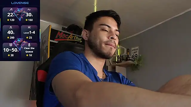 Snapshot of Bastian_MCcormick chatting on 11/05/25, 12:38 Bastian MCcormick online show from 11/05/25, 12:38