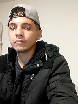 Snapshot of Andres_69_Fantasy chatting on 11/20/25, 05:29 Andres 69 Fantasy online show from 11/20/25, 05:29