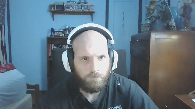 Snapshot of PDrents chatting on 10/17/25, 08:55 PDrents online show from 10/17/25, 08:55