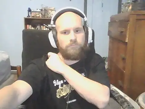 Snapshot of PDrents chatting on 10/31/25, 09:16 PDrents online show from 10/31/25, 09:16