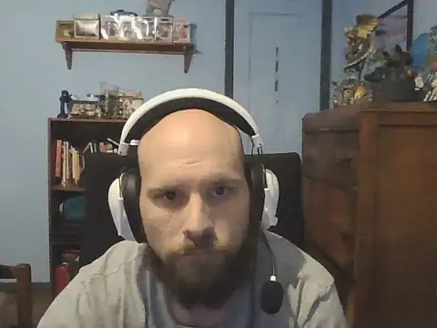 Snapshot of PDrents chatting on 11/10/25, 09:58 PDrents online show from 11/10/25, 09:58