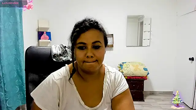 Snapshot of brent_rossy chatting on 12/13/24, 02:43 brent rossy online show from 12/13/24, 02:43