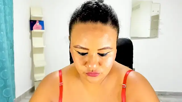 Snapshot of brent_rossy chatting on 10/17/25, 01:42 brent rossy online show from 10/17/25, 01:42