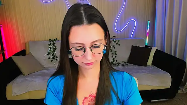 YourLovellyStory online show from 10/17/25, 04:20