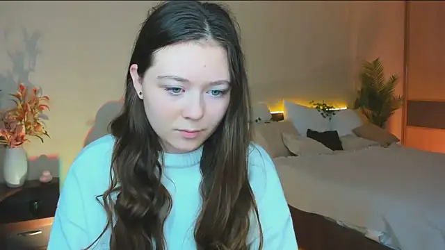 AlluringLookk online show from 10/18/25, 04:15