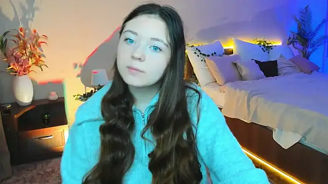 AlluringLookk online show from 10/19/25, 04:35