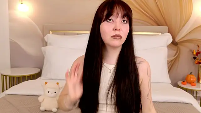 VanessaFields online show from 10/18/25, 03:02