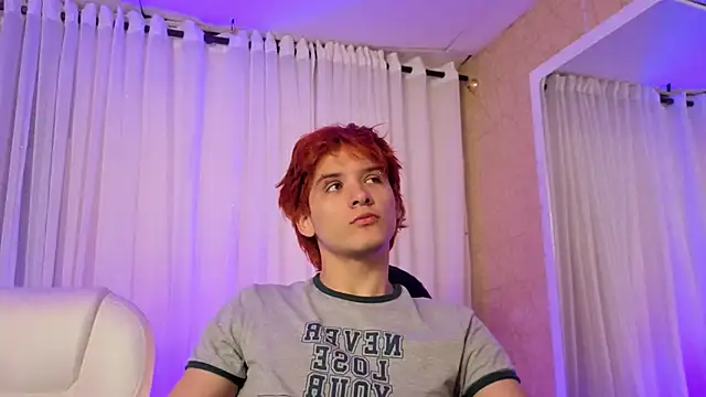 Snapshot of oliver_big19 chatting on 10/01/25, 11:27 oliver big19 online show from 10/01/25, 11:27