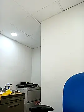 Snapshot of geimos36 chatting on 11/09/25, 05:55 geimos36 online show from 11/09/25, 05:55