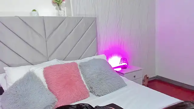 AmberSinner online show from 10/10/25, 11:31