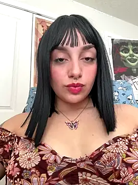 Snapshot of CharmingMaddie chatting on 10/08/25, 03:20 CharmingMaddie online show from 10/08/25, 03:20