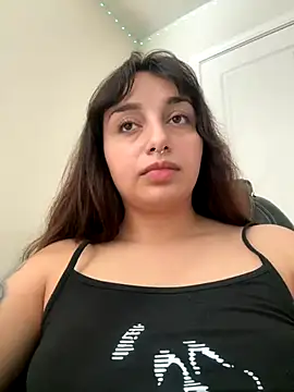 Snapshot of CharmingMaddie chatting on 10/12/25, 05:34 CharmingMaddie online show from 10/12/25, 05:34