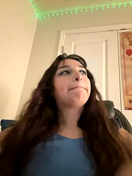 Snapshot of CharmingMaddie chatting on 11/08/25, 03:39 CharmingMaddie online show from 11/08/25, 03:39