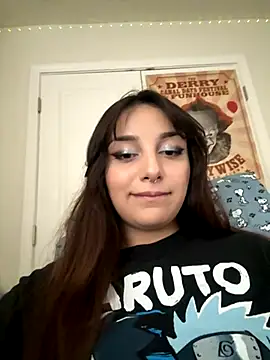 Snapshot of CharmingMaddie chatting on 11/18/25, 05:28 CharmingMaddie online show from 11/18/25, 05:28