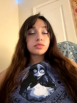 Snapshot of CharmingMaddie chatting on 11/24/25, 09:36 CharmingMaddie online show from 11/24/25, 09:36