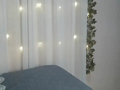 angelainparis28 online show from 11/15/25, 05:05