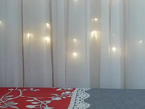 angelainparis28 online show from 11/23/25, 07:35