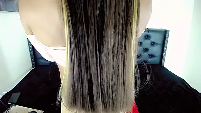 Sasha - online show from 11/19/25, 11:16